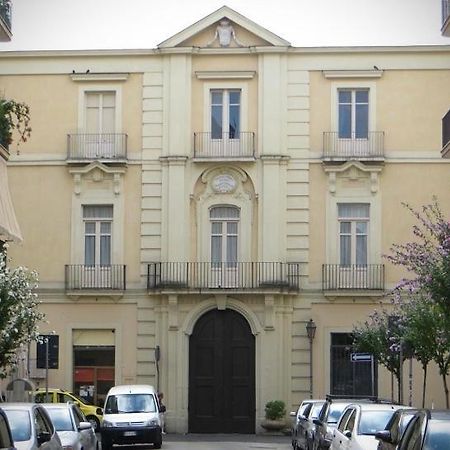 Vanvitelli Apartments Caserta Luaran gambar